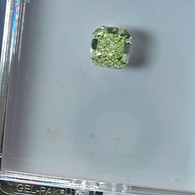 GREEN Diamond, 5.07 Carat, RADIANT Shape, SI2 Clarity