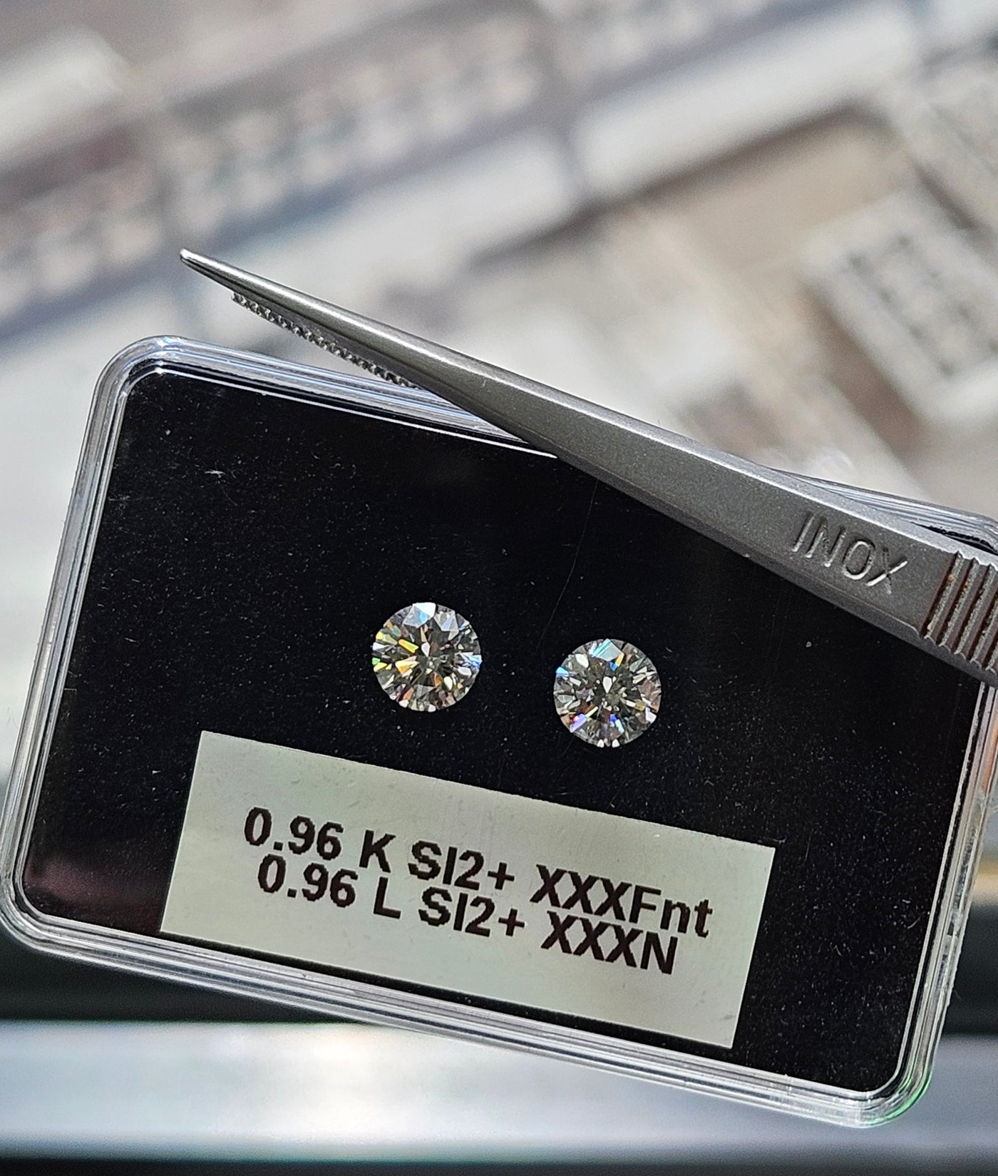 Special Brilliant Round cut natural diamonds 0.96 carat each