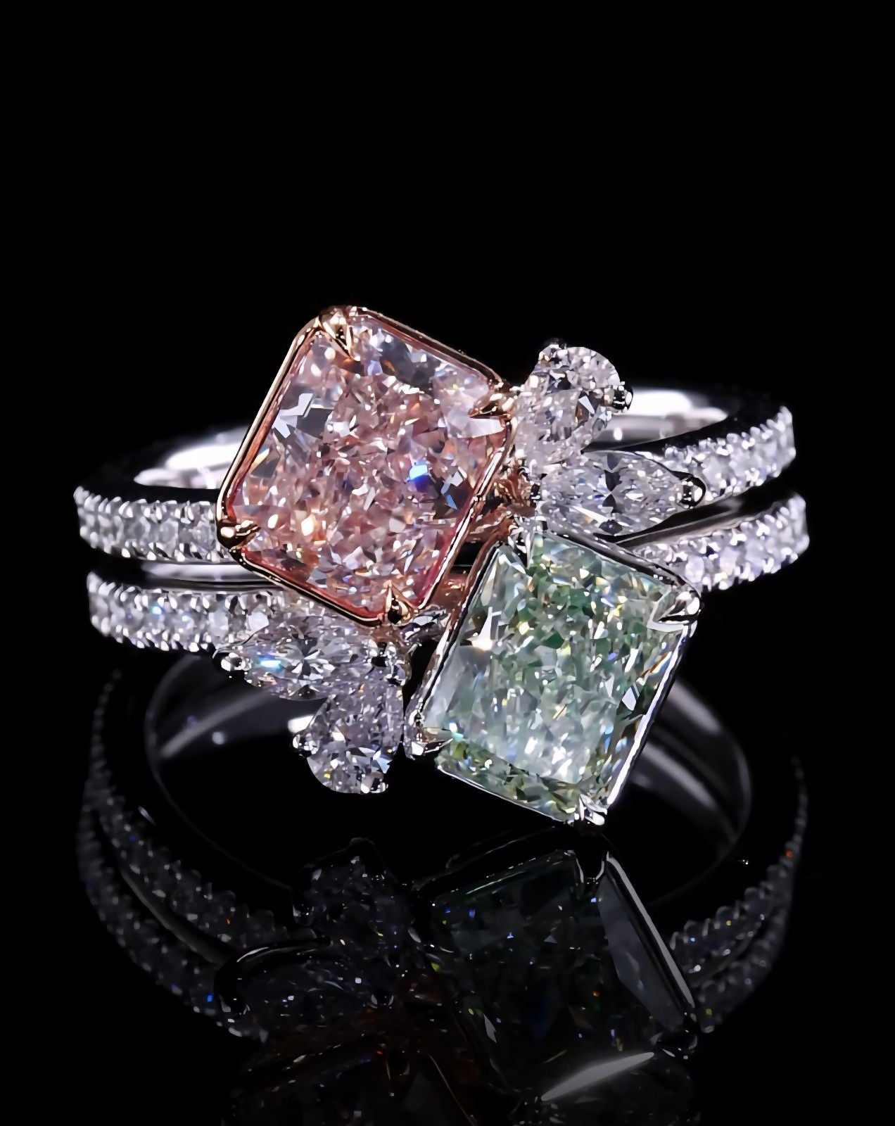 Amazing One of a kind Pink & Green Diamond ring 3.36 carat