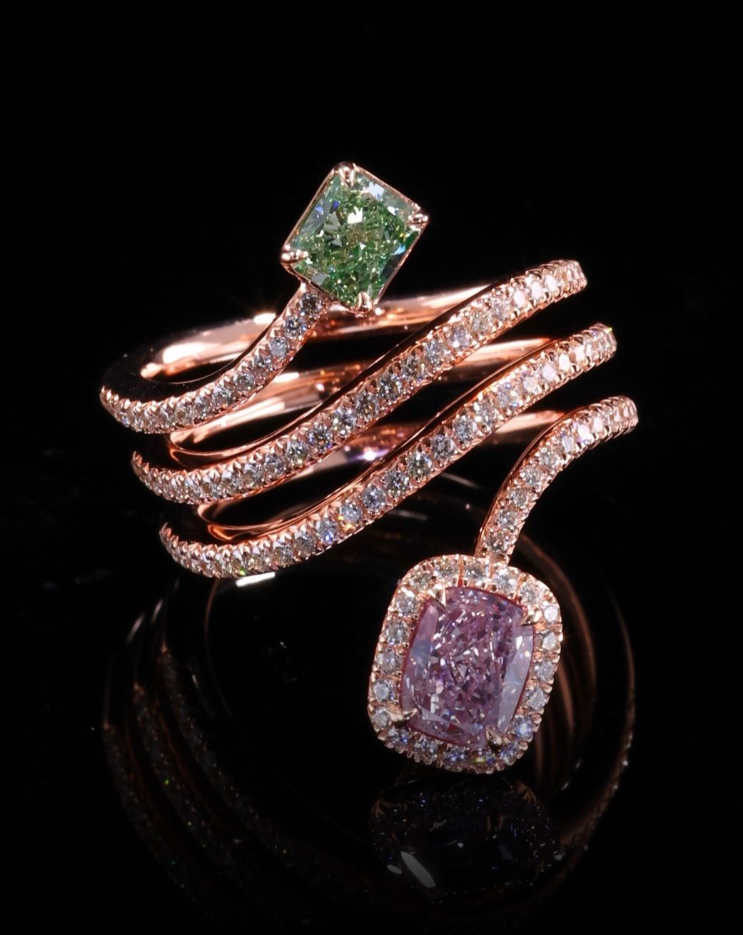 One of a kind Green & Pink Diamond ring 2.08 carat