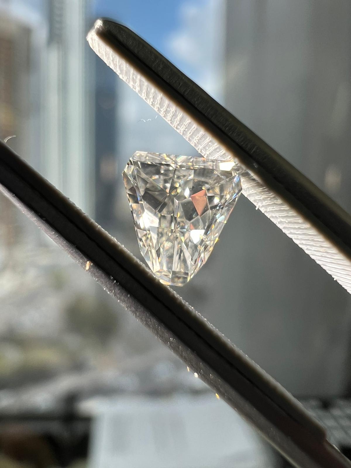 Pink, gray & yellow diamonds, 1.52 total carat, shield shapes, VS1-SI2 clarity