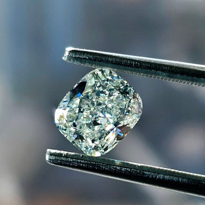 GREEN Diamond, 3.04 Carat, CUSHION Shape, SI1 Clarity