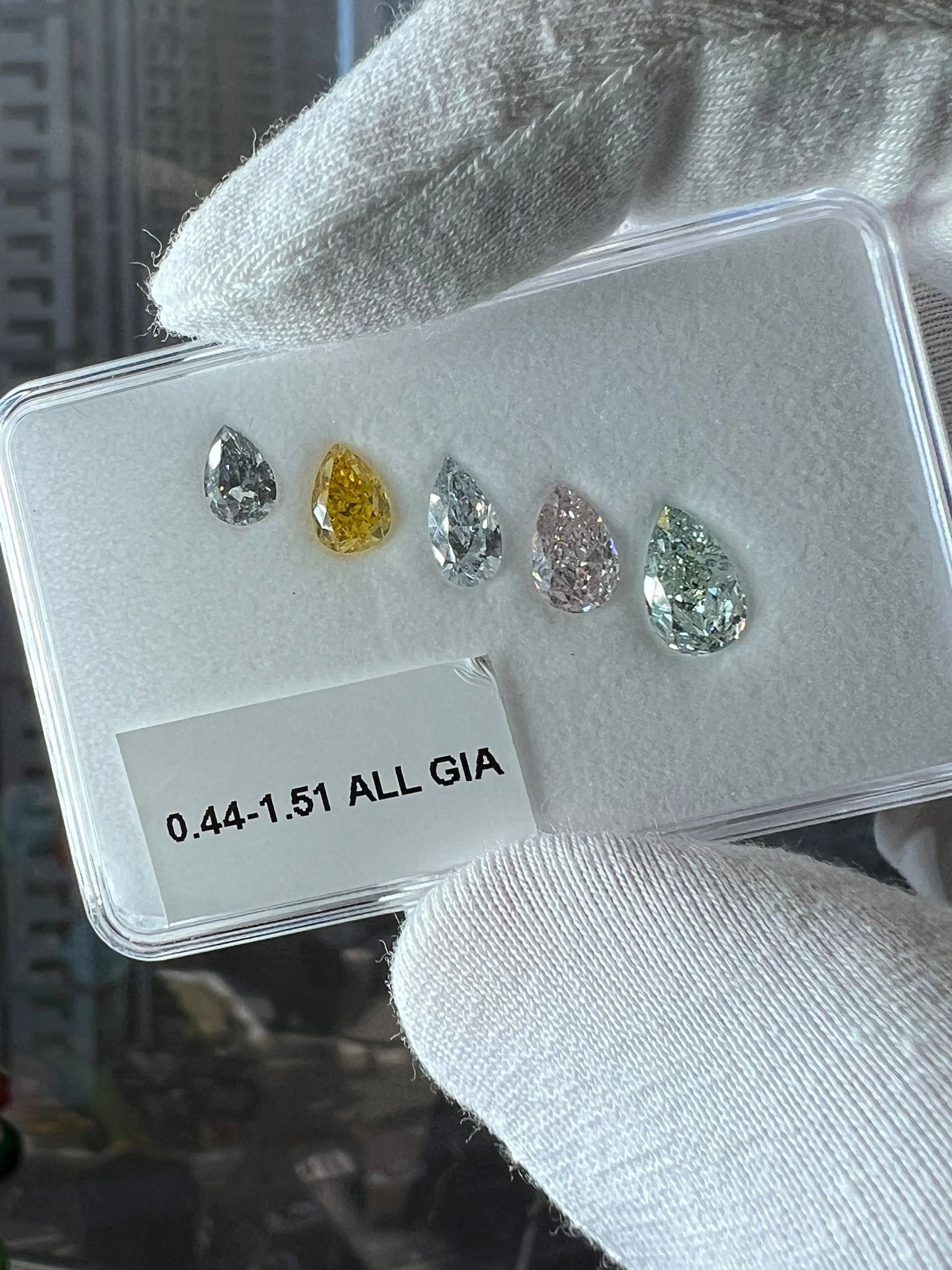 1.51 Carat PEAR Shape FANCY GREEN Color Diamond