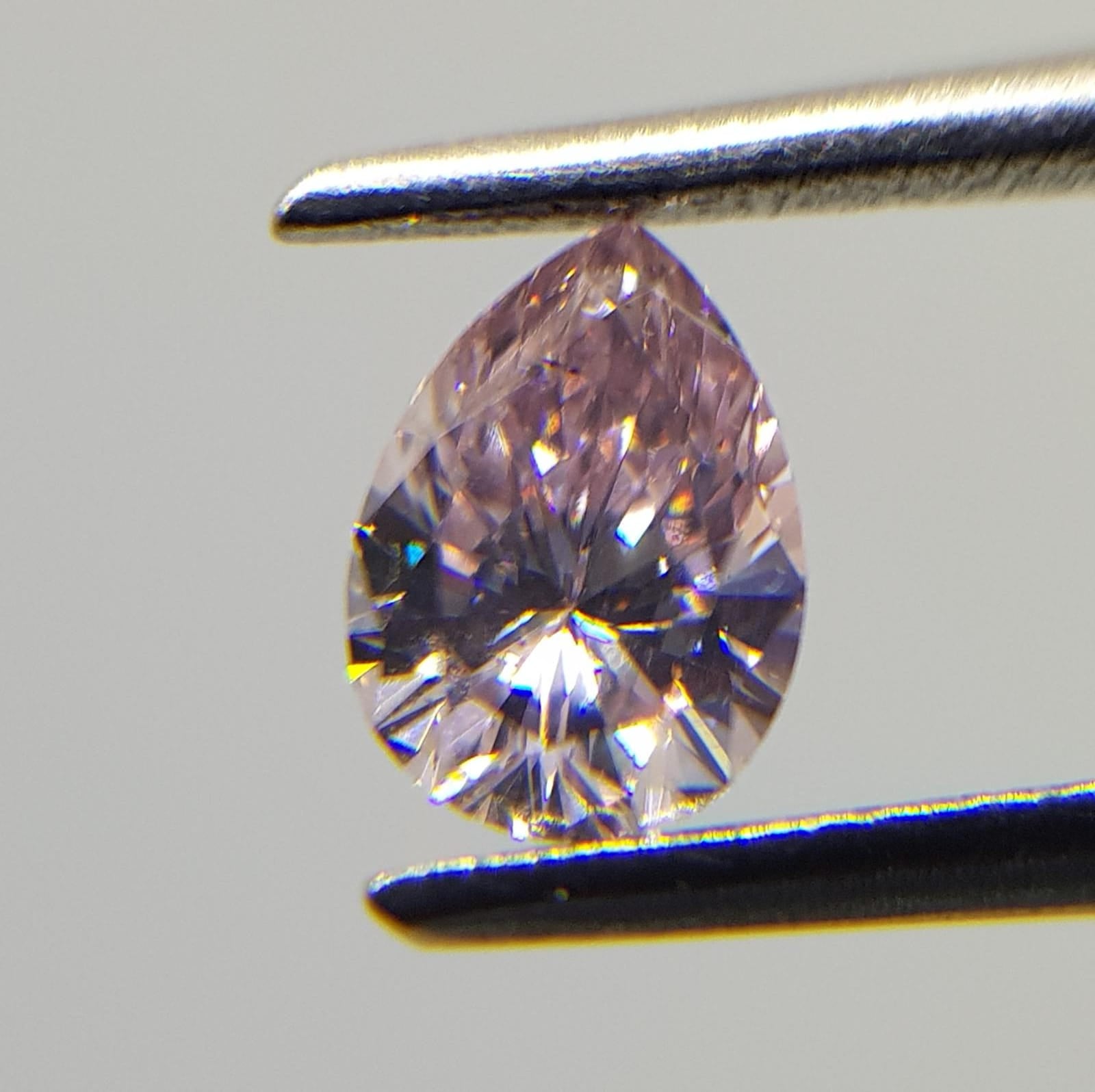 PINK Diamond, 0.25 Carat, PEAR Shape, SI1 Clarity - VMK Diamonds