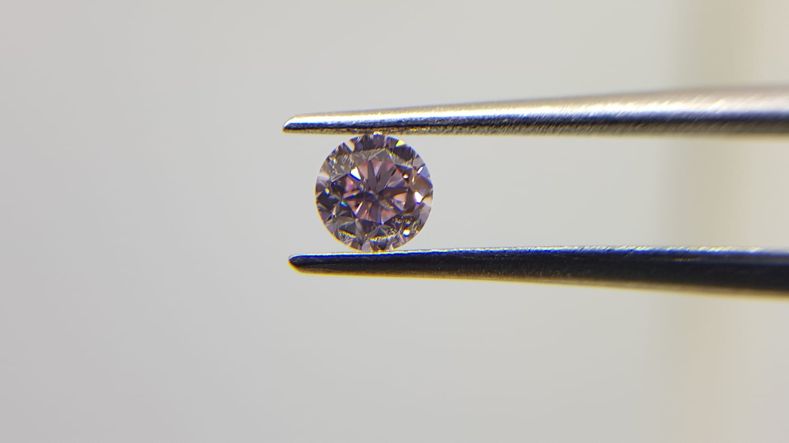 0.30 Carat ROUND Shape PINK Color Diamond - VMK Diamonds