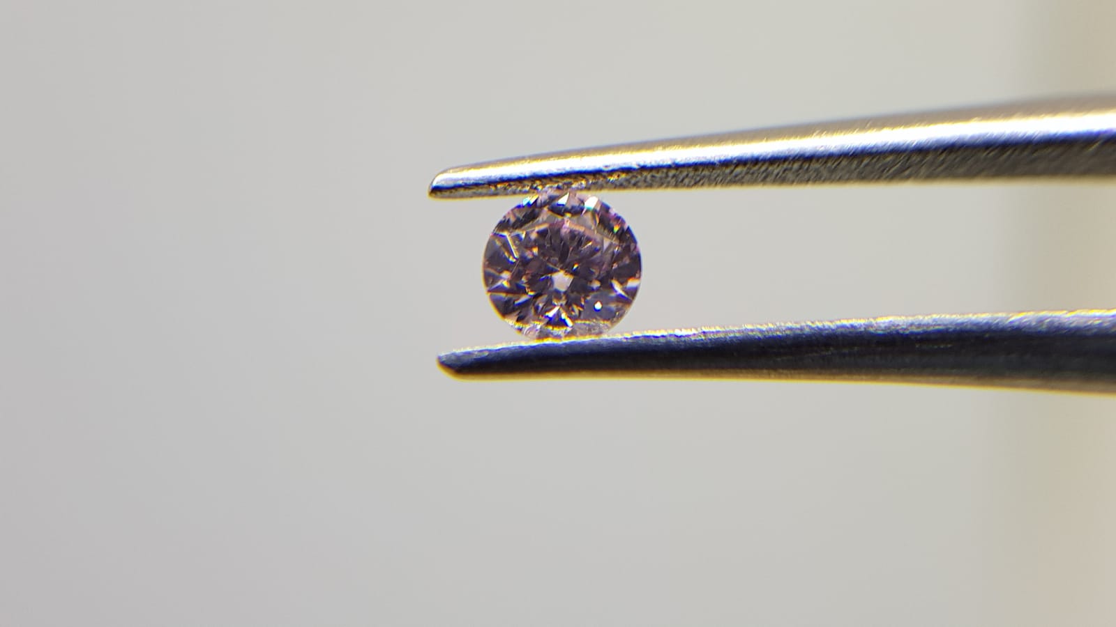 0.17 Carat ROUND Shape PINK Color Diamond - VMK Diamonds