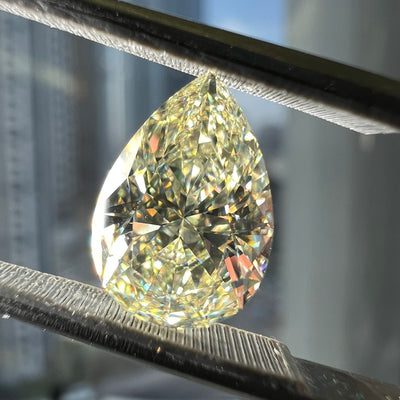 Light yellow color diamond, 2.53 carat, pear shape, VS1 clarity