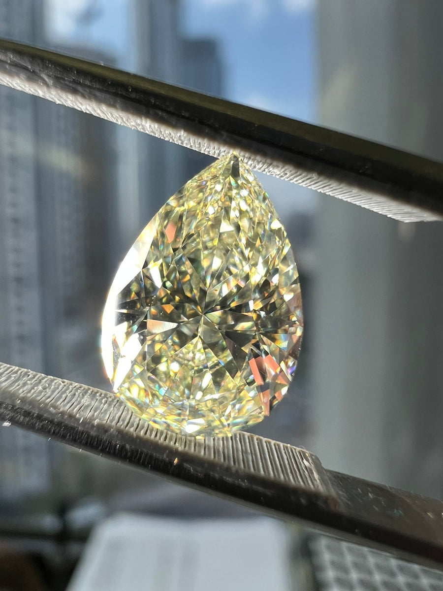 Light yellow color diamond, 2.53 carat, pear shape, VS1 clarity