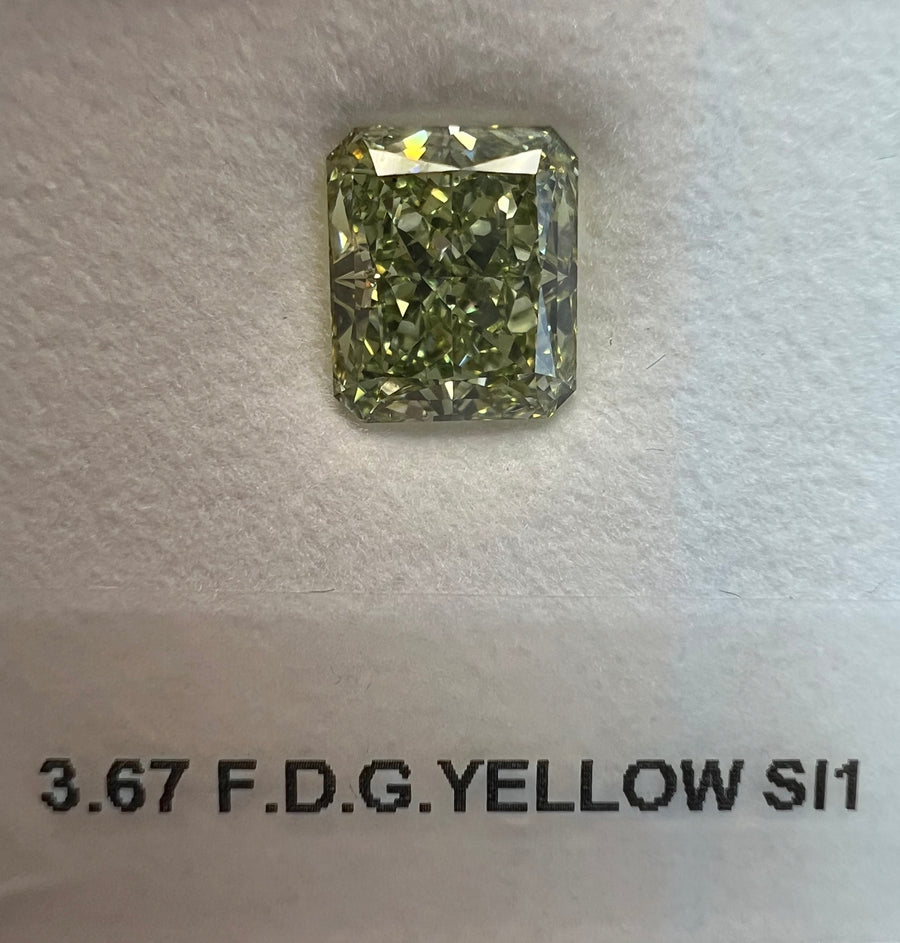 3.67 Carat RADIANT Shape GREEN YELLOW Color Diamond