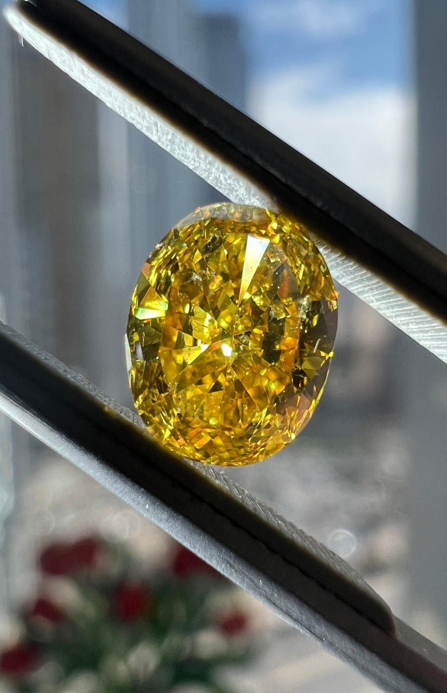 1.00 Carat OVAL Shape YELLOW Color Diamond