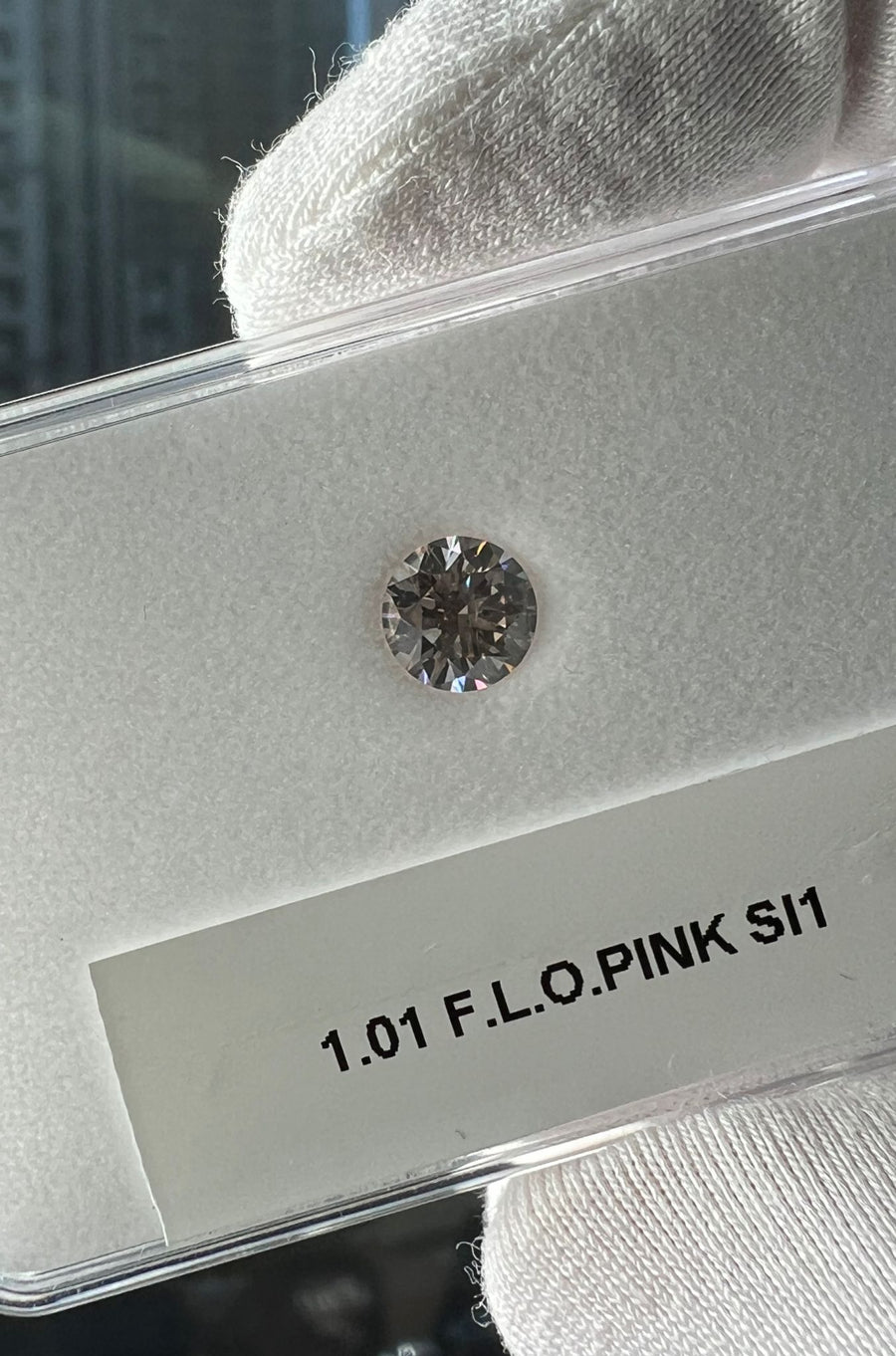 1.01 Carat ROUND Shape PINK Color Diamond