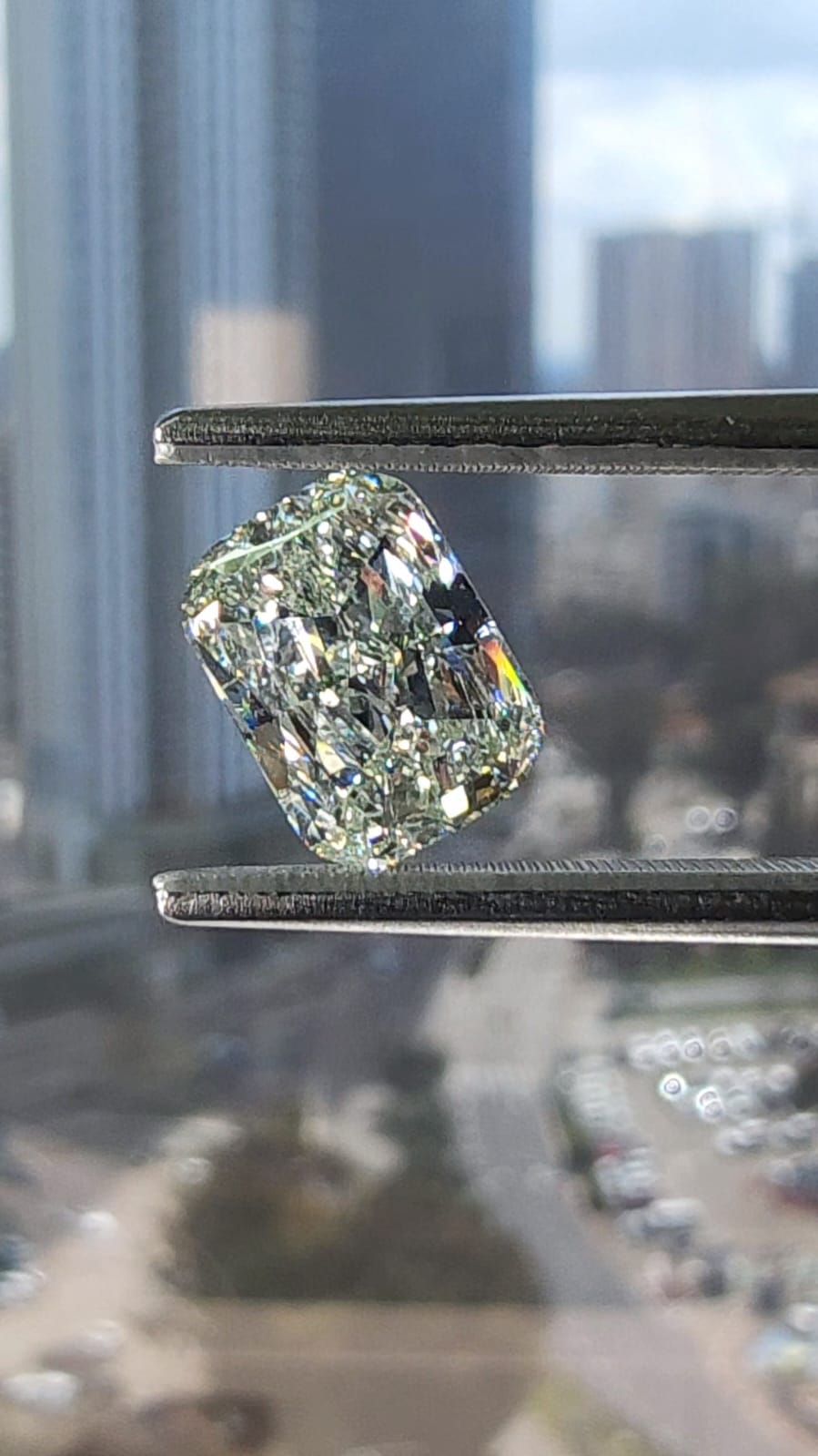 GREEN Diamond, 3.34 Carat, CUSHION Shape, SI2 Clarity