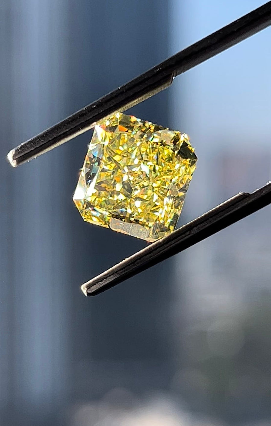6.93 Carat RADIANT Shape YELLOW Color Diamond