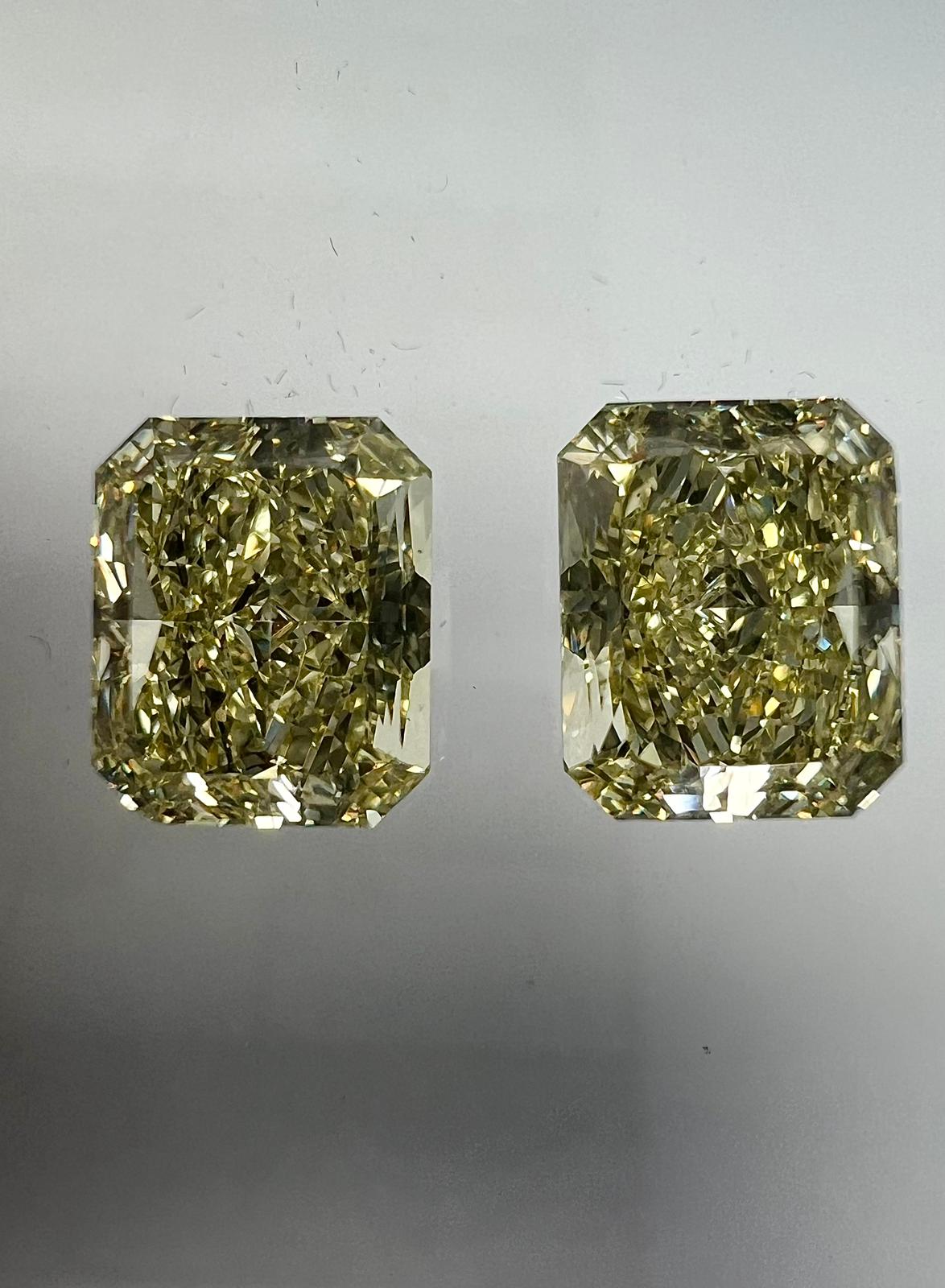 YELLOW Diamond, 2.06 Carat, RADIANT Shape, VS1 Clarity