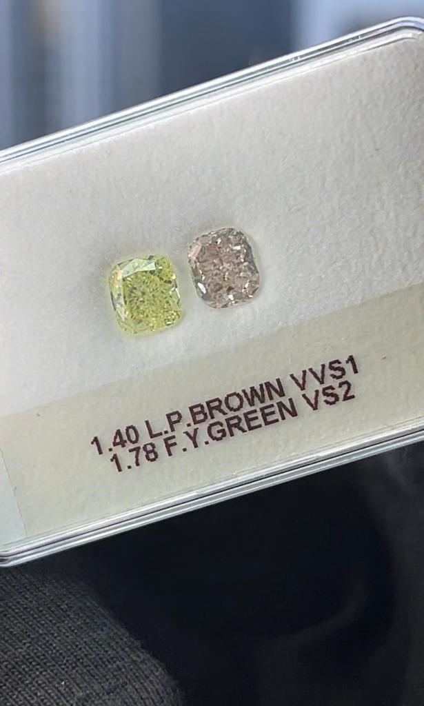 GREEN Diamond, 1.78 Carat, CUSHION Shape, VS2 Clarity