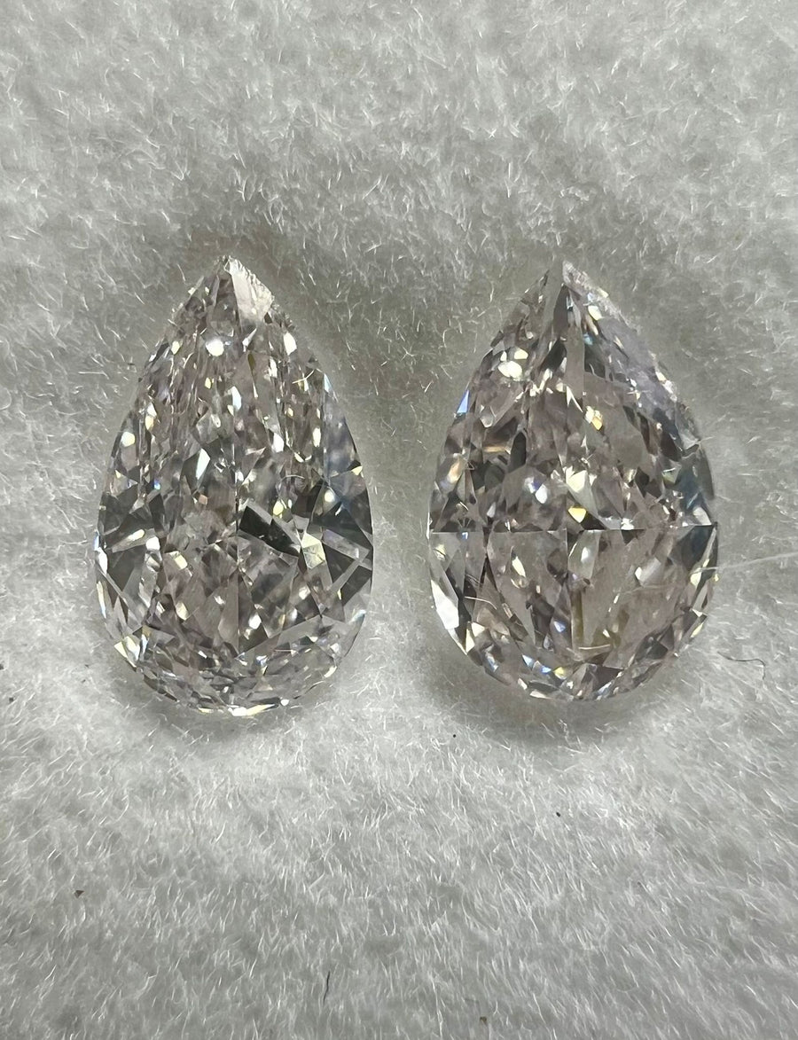 PINK Diamond, 0.40 Carat, PEAR Shape, VS1 Clarity