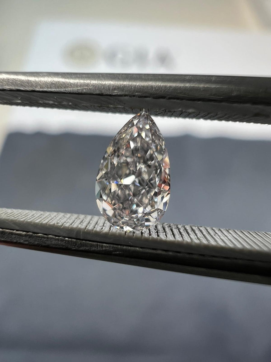 Pink diamond, 0.41 carat, pear shape, VS1 clarity