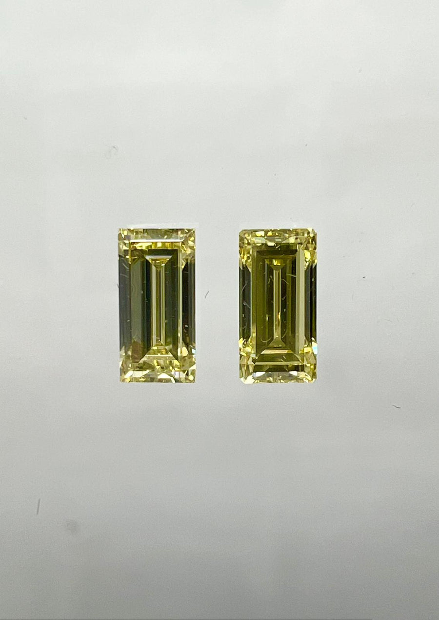 Yellow diamonds, 0.43 & 0.41 carats, baguette shape, VVS1 & VVS2 clarity