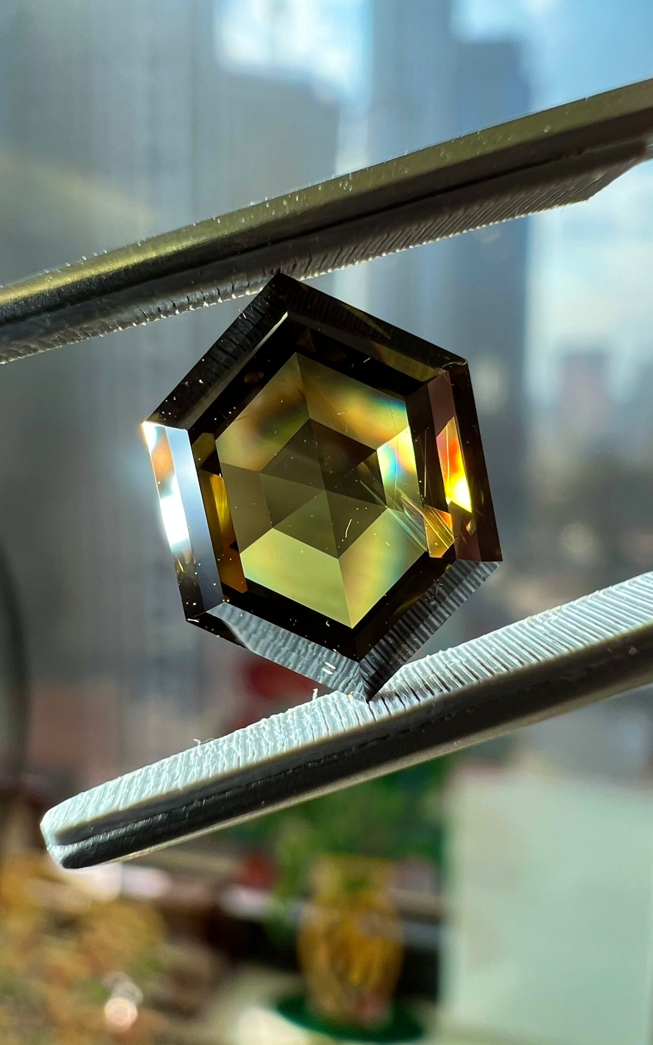 GRAY Diamond, 3.32 Carat, HEXAGONAL Shape, SI1 Clarity