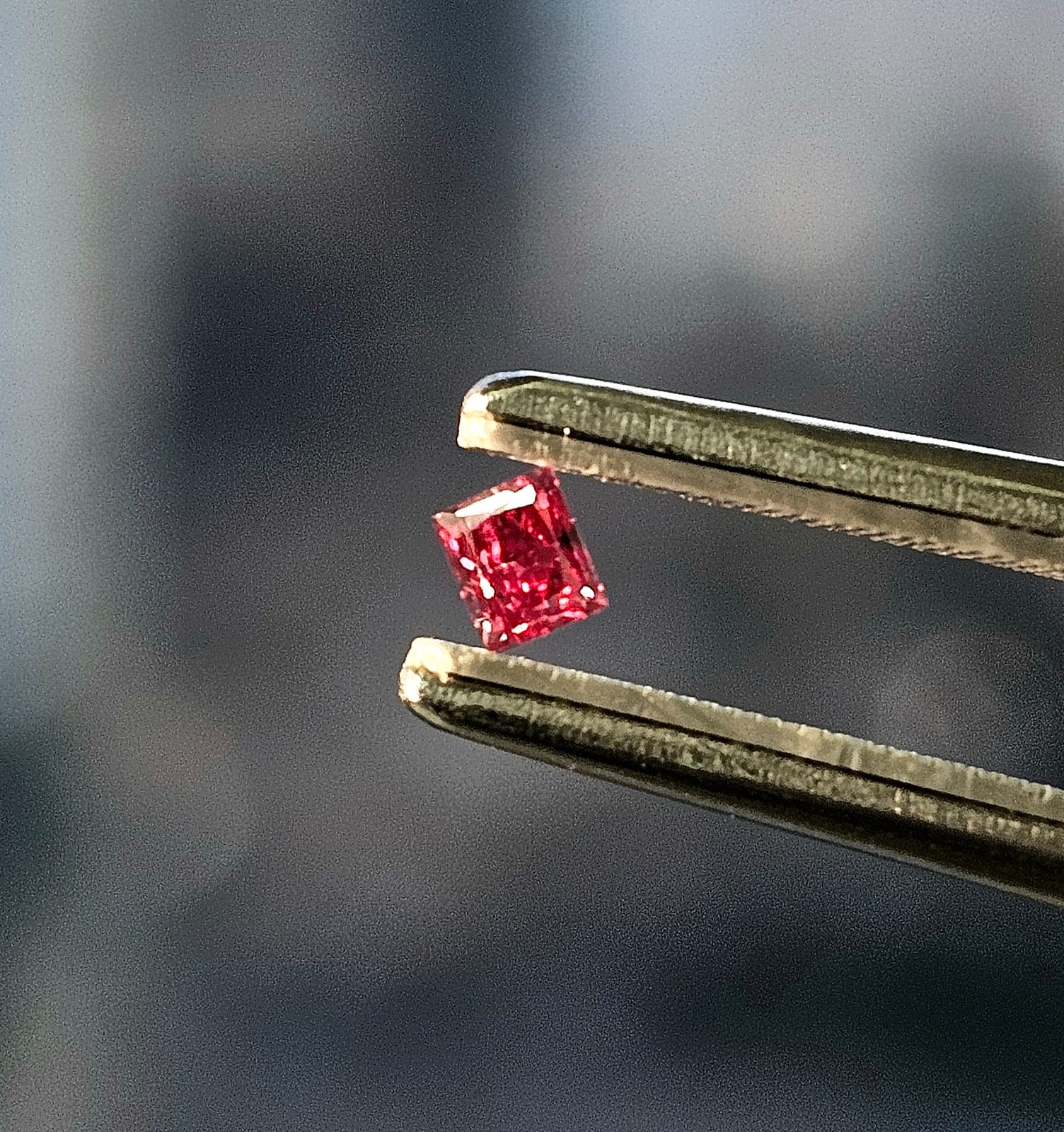 Pink Diamond, 0.11 Carat, Princess Shape