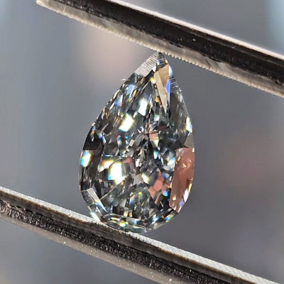 Gray diamond, 1.50 carat, pear shape, VS2 clarity