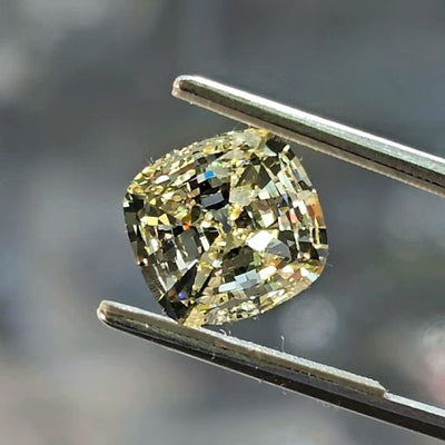 large yellow colored natural diamond 5 carat
