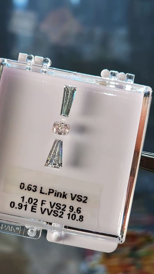 Collection of pink & colorless natural diamonds, 2.56ct, GIA certified