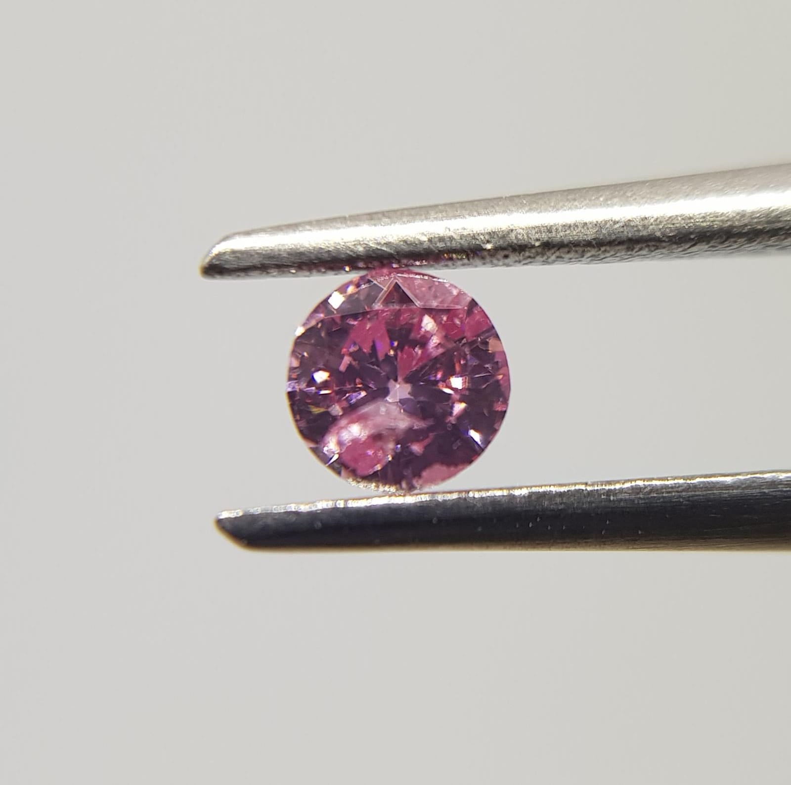 0.11 Carat ROUND Shape PINK Color Diamond - VMK Diamonds