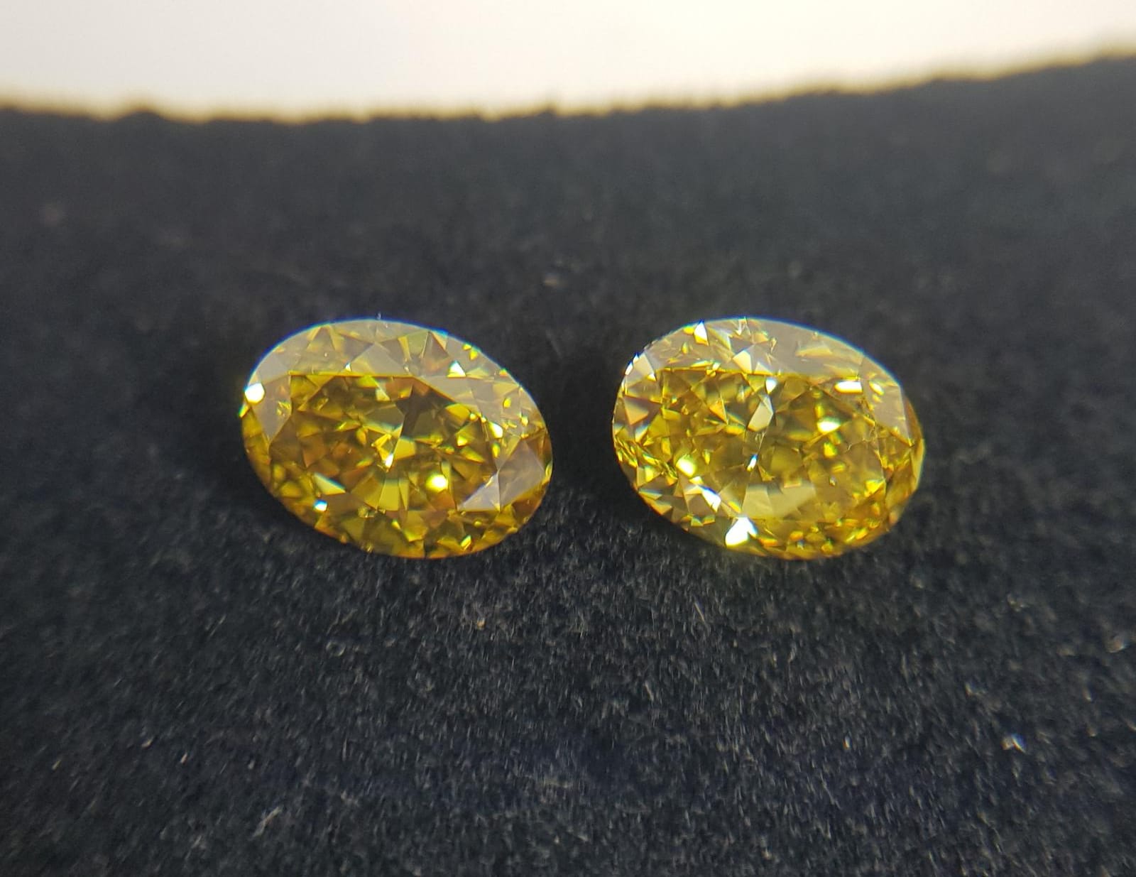 1.08 Carat OVAL Shape YELLOW Color Diamond