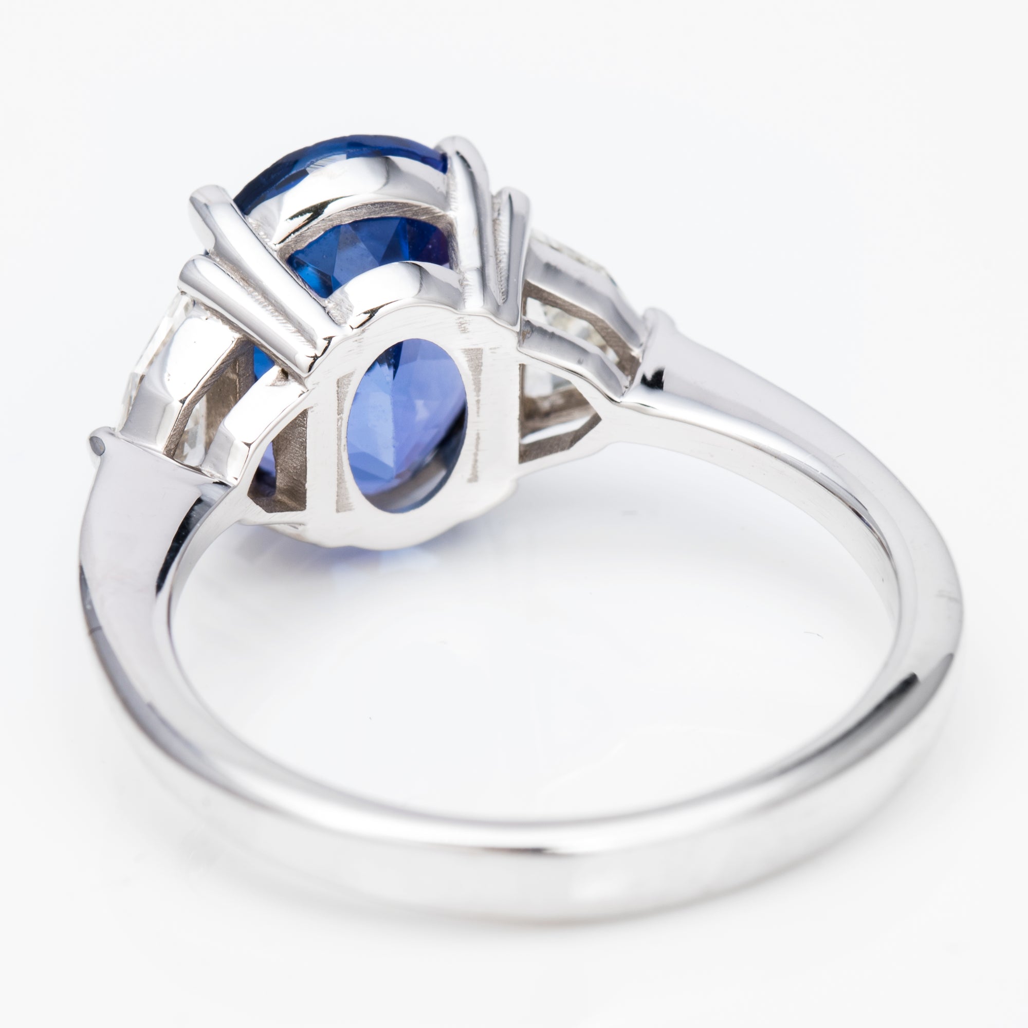 Blue Tanzanite & Diamond Ring, 4.16 carat - VMK Diamonds