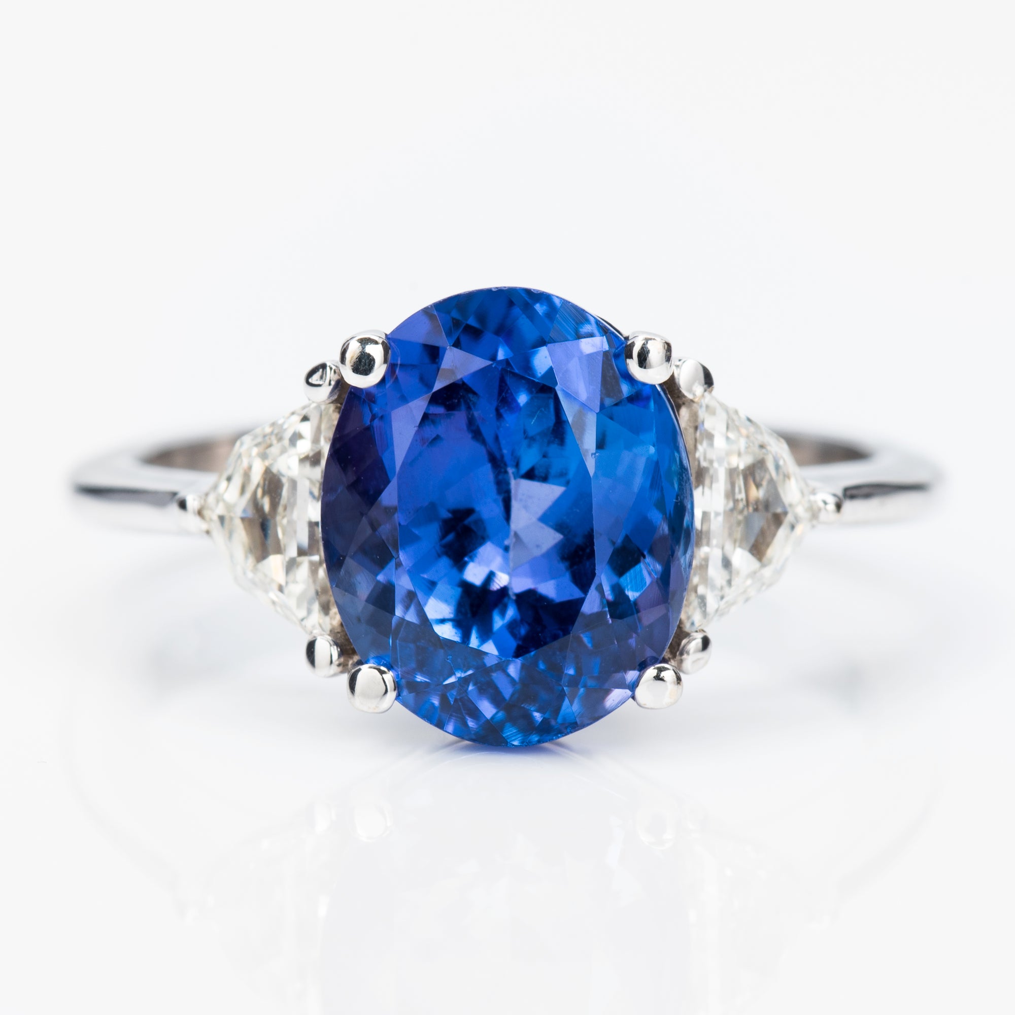 Blue Tanzanite & Diamond Ring, 4.16 carat - VMK Diamonds