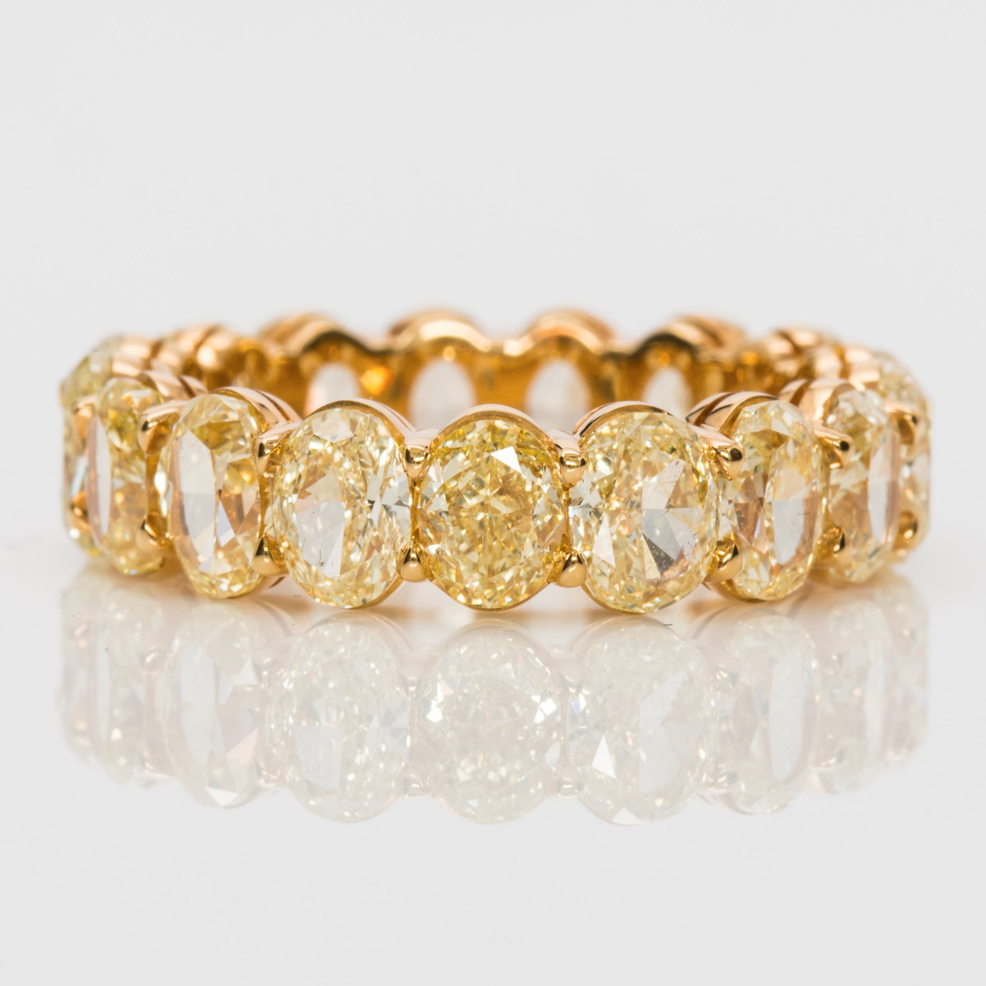 YELLOW Color Diamond Ring (6.60 Carat)