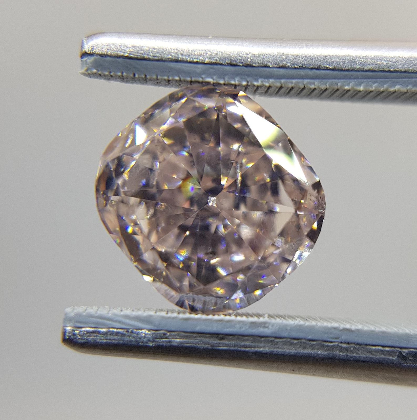 PINK Diamond, 1.91 Carat, CUSHION Shape, SI2 Clarity - VMK Diamonds