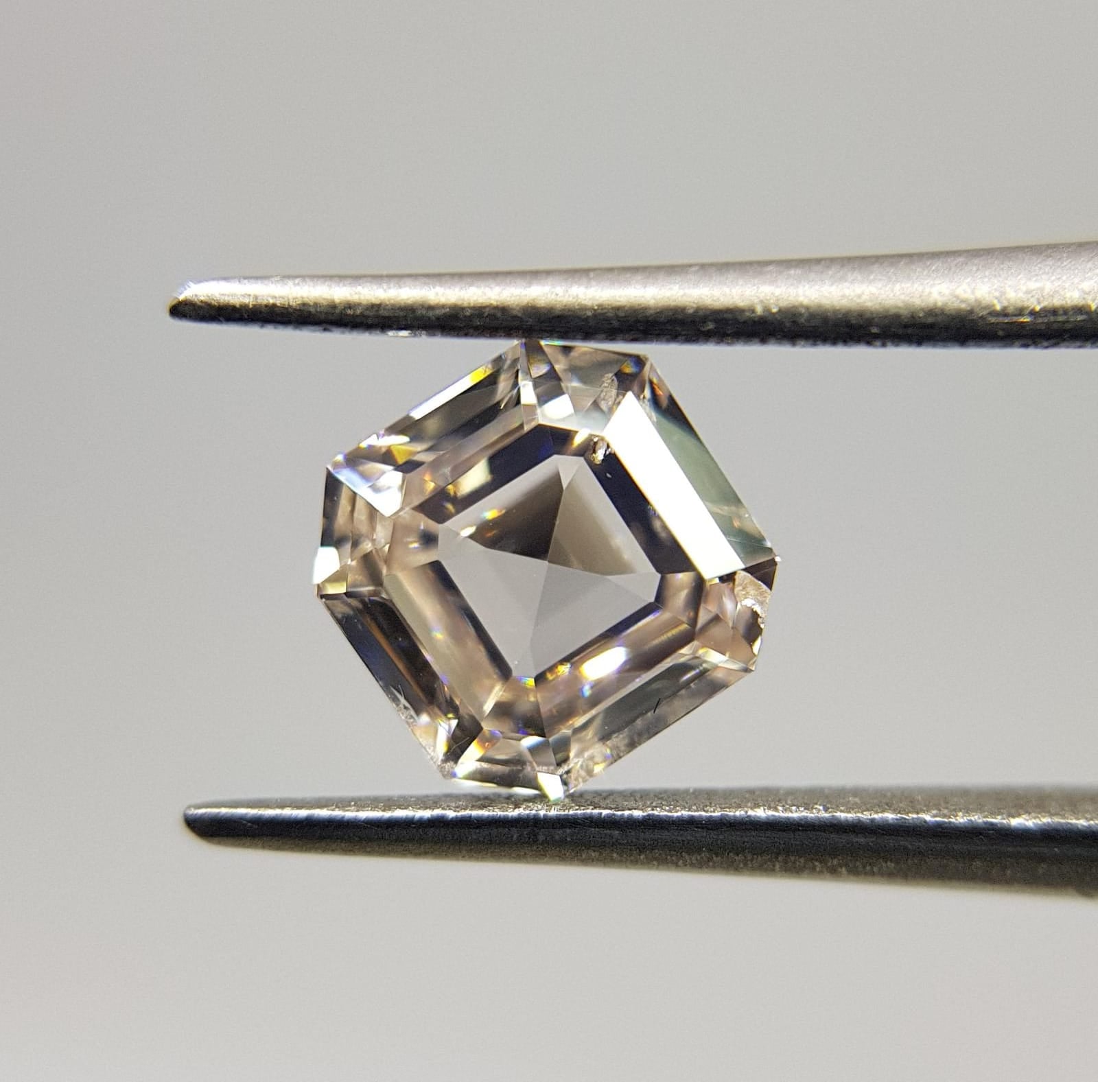 BROWN Diamond, 1.00 Carat, ASSCHER Shape - VMK Diamonds