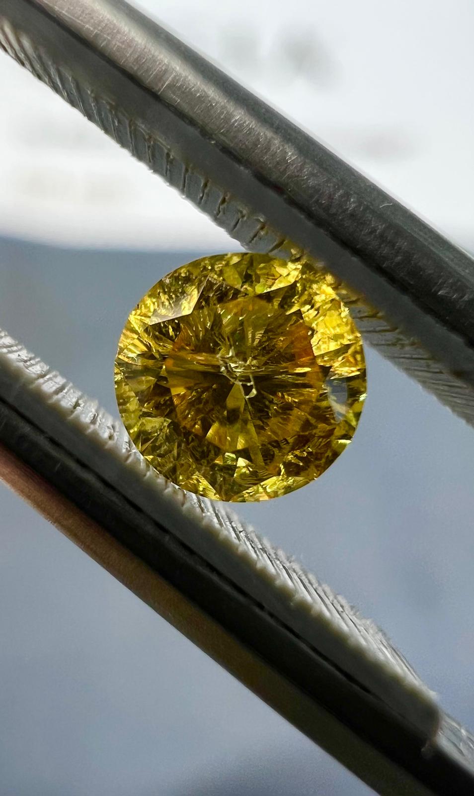 YELLOW Diamond, 0.34 Carat, ROUND Shape - VMK Diamonds