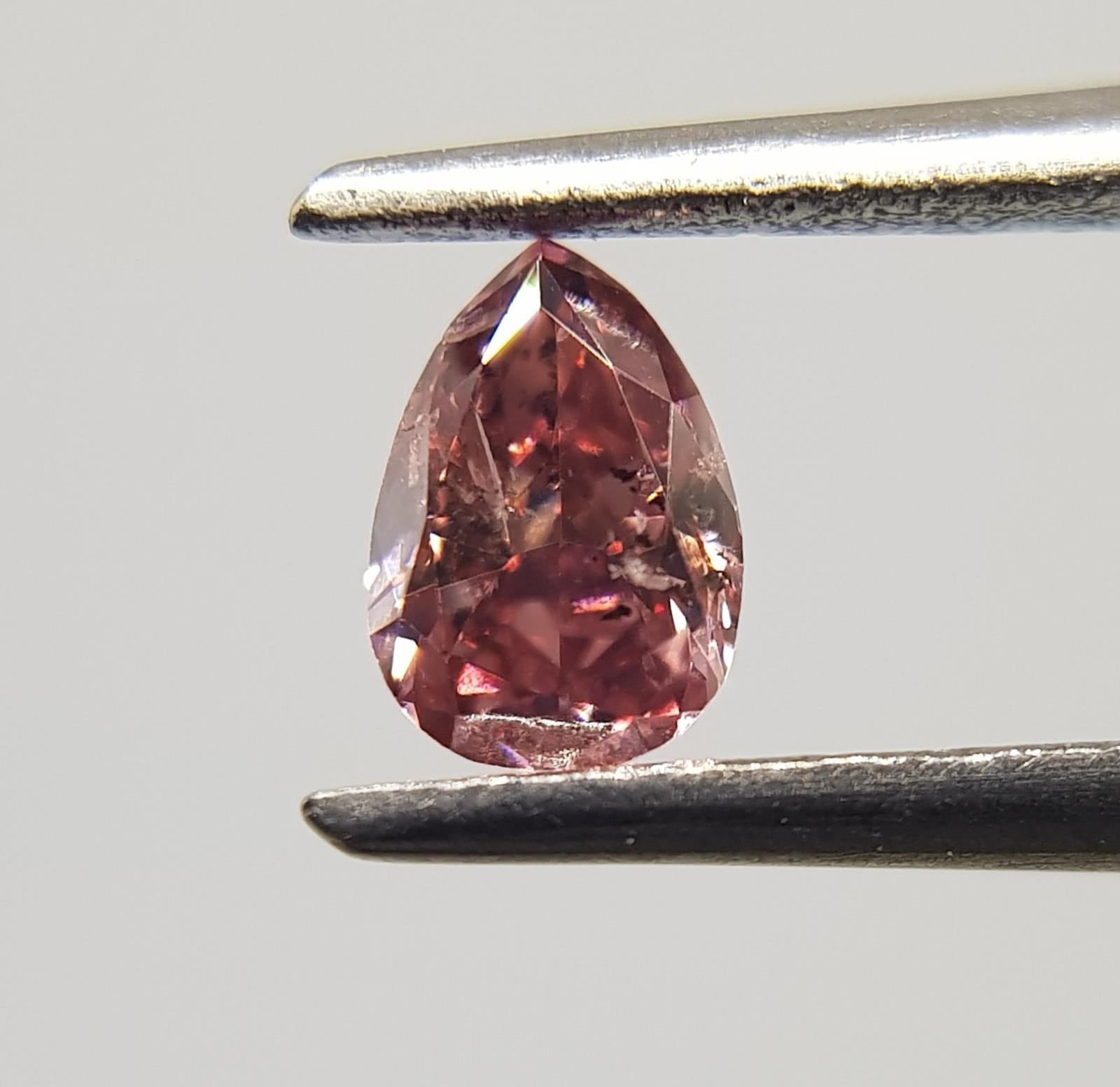 0.19 Carat PEAR Shape PINK Color Diamond - VMK Diamonds