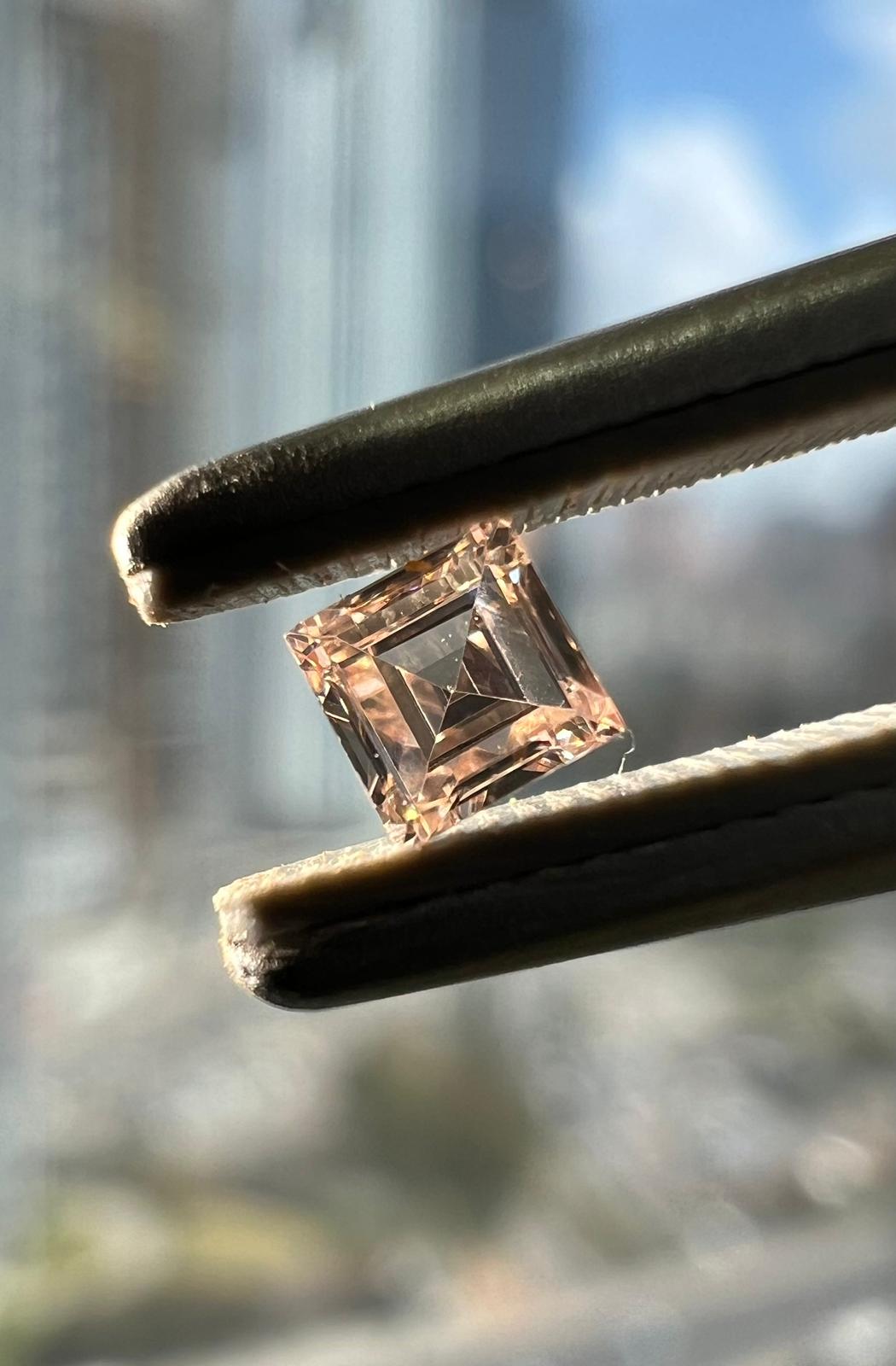 PINK Diamond, 0.11 Carat, PRINCESS Shape, VS1 Clarity - VMK Diamonds