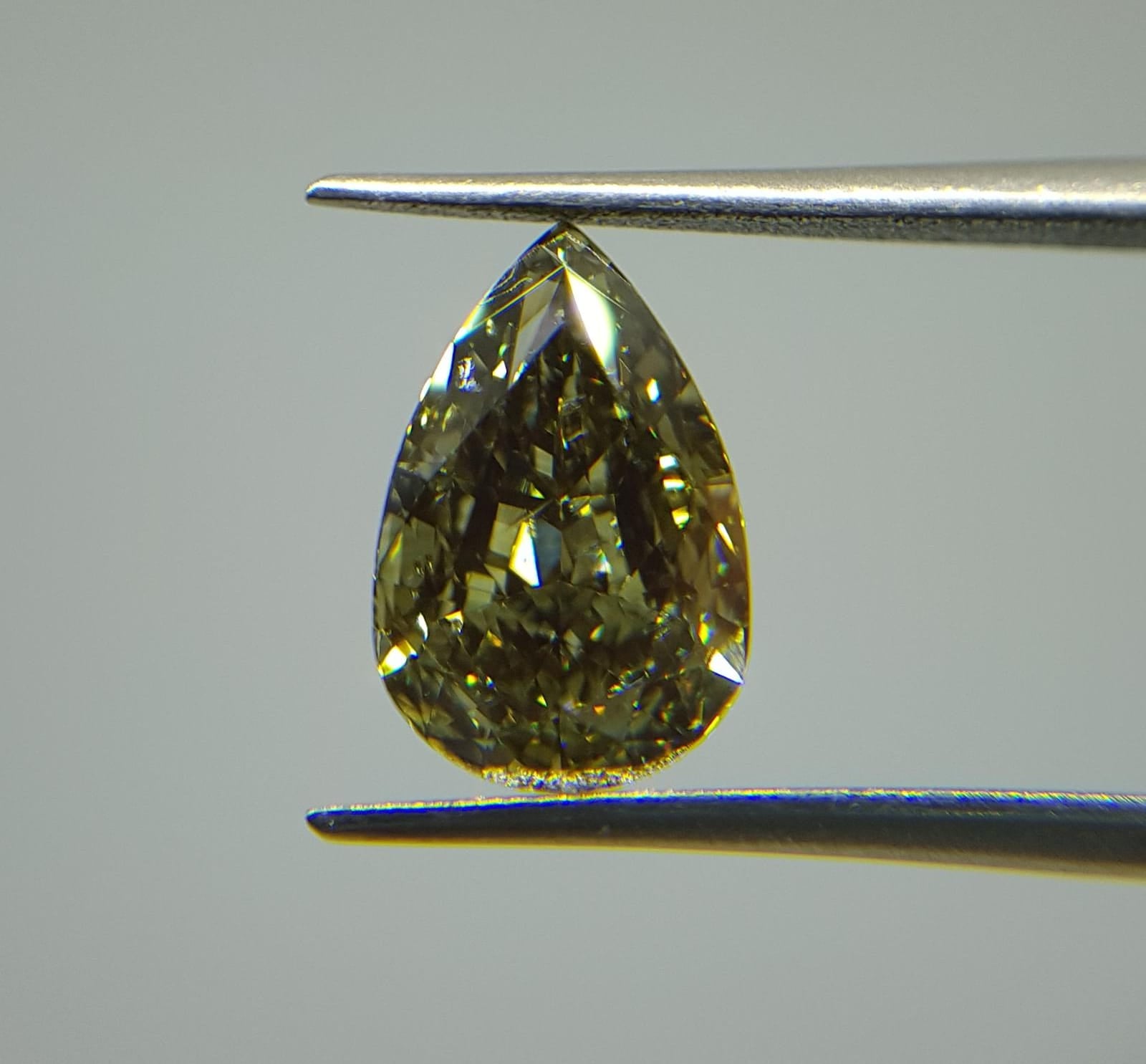 3.18 Carat PEAR Shape GREEN Color Diamond - VMK Diamonds