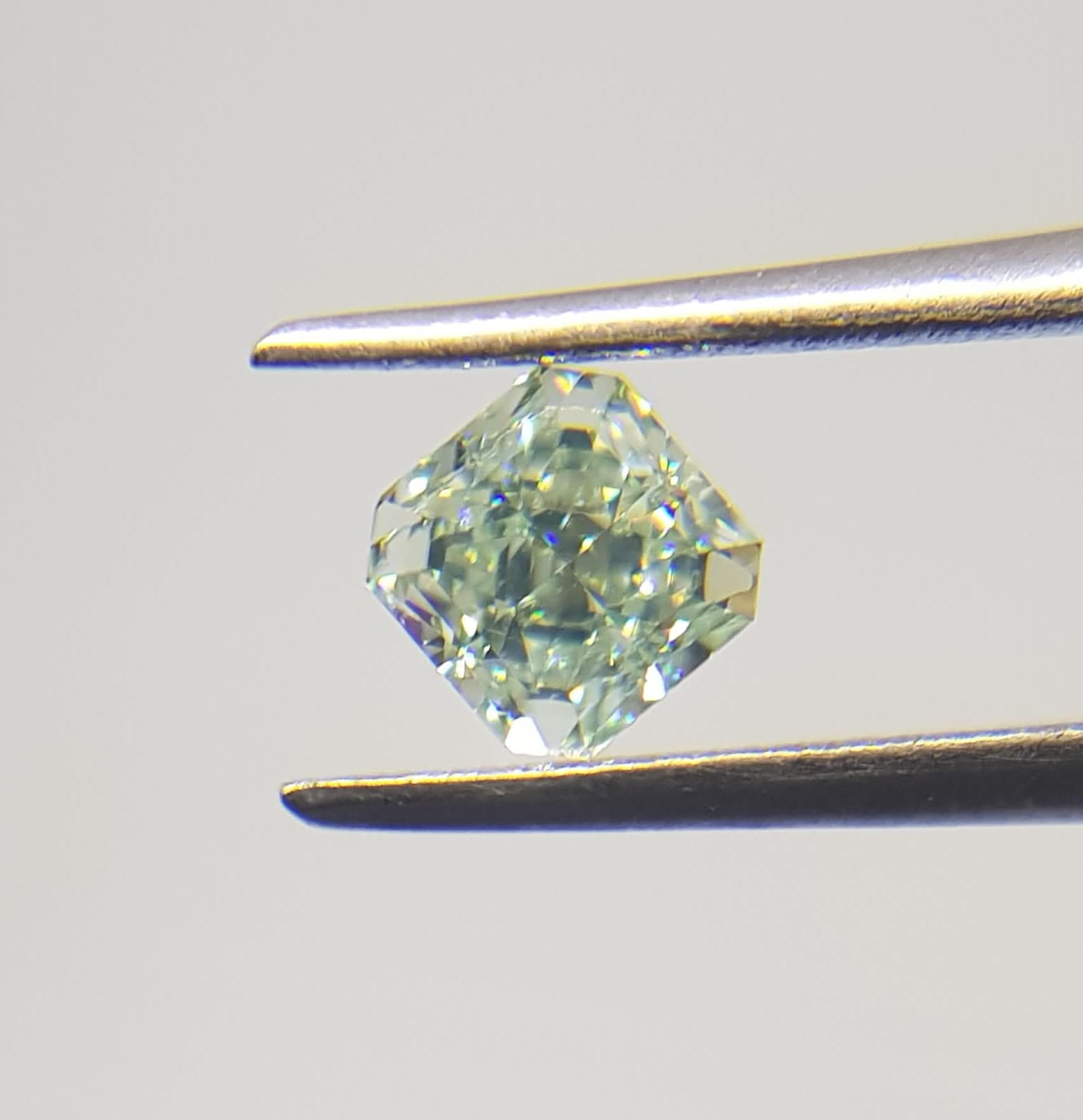 0.51 Carat RADIANT Shape GREEN Color Diamond