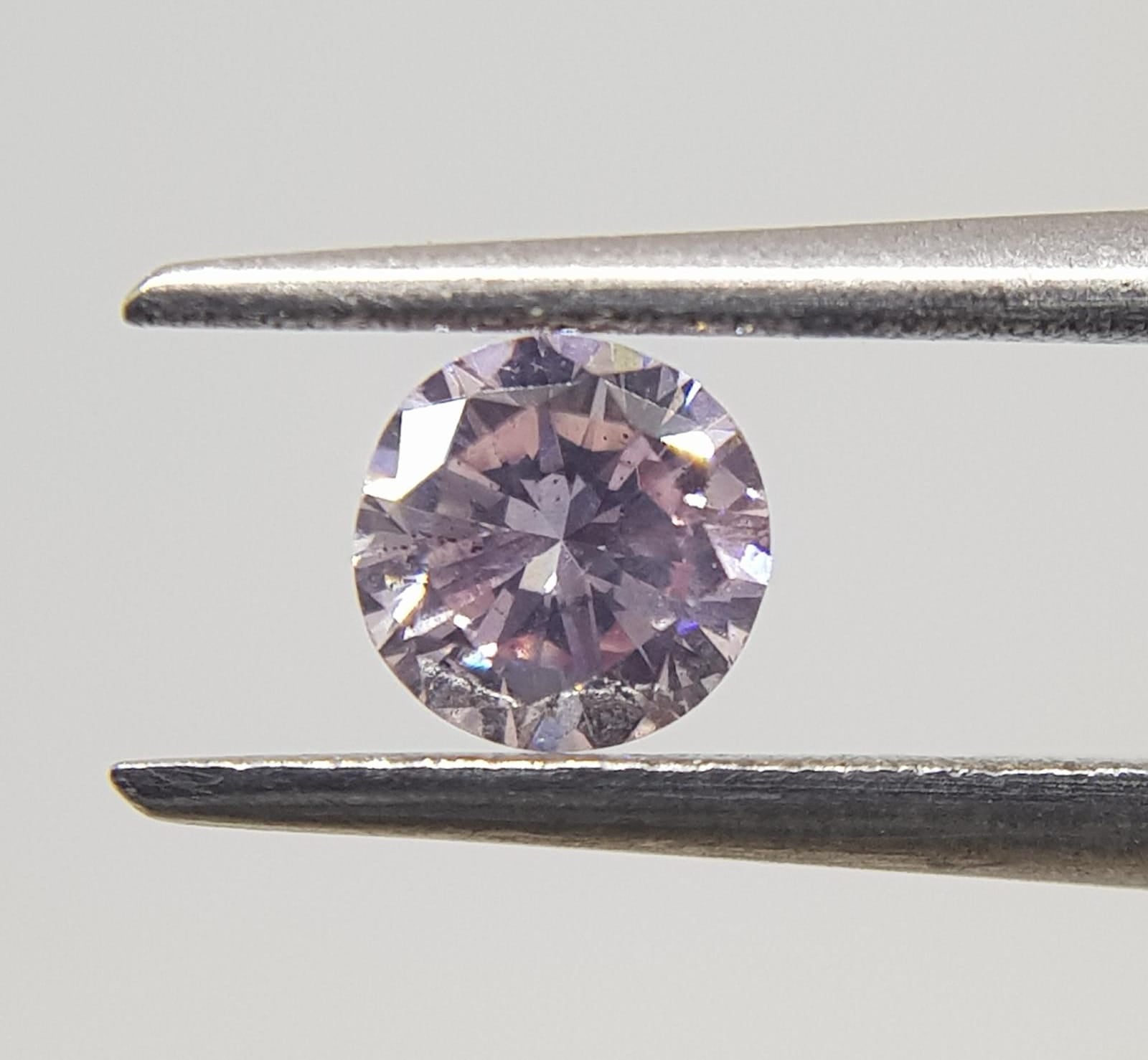 0.28 Carat ROUND Shape PINK Color Diamond