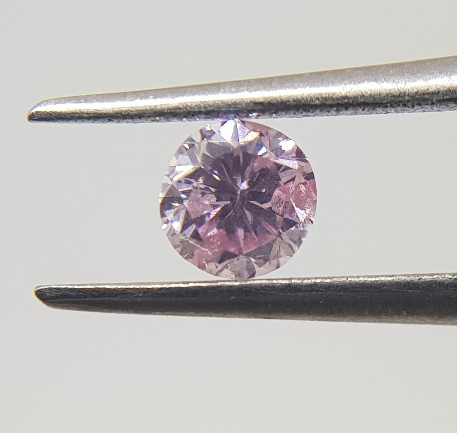 0.30 Carat ROUND Shape PINK Color Diamond