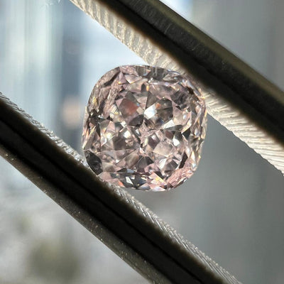 Pink diamond, 0.45 carat, cushion shape
