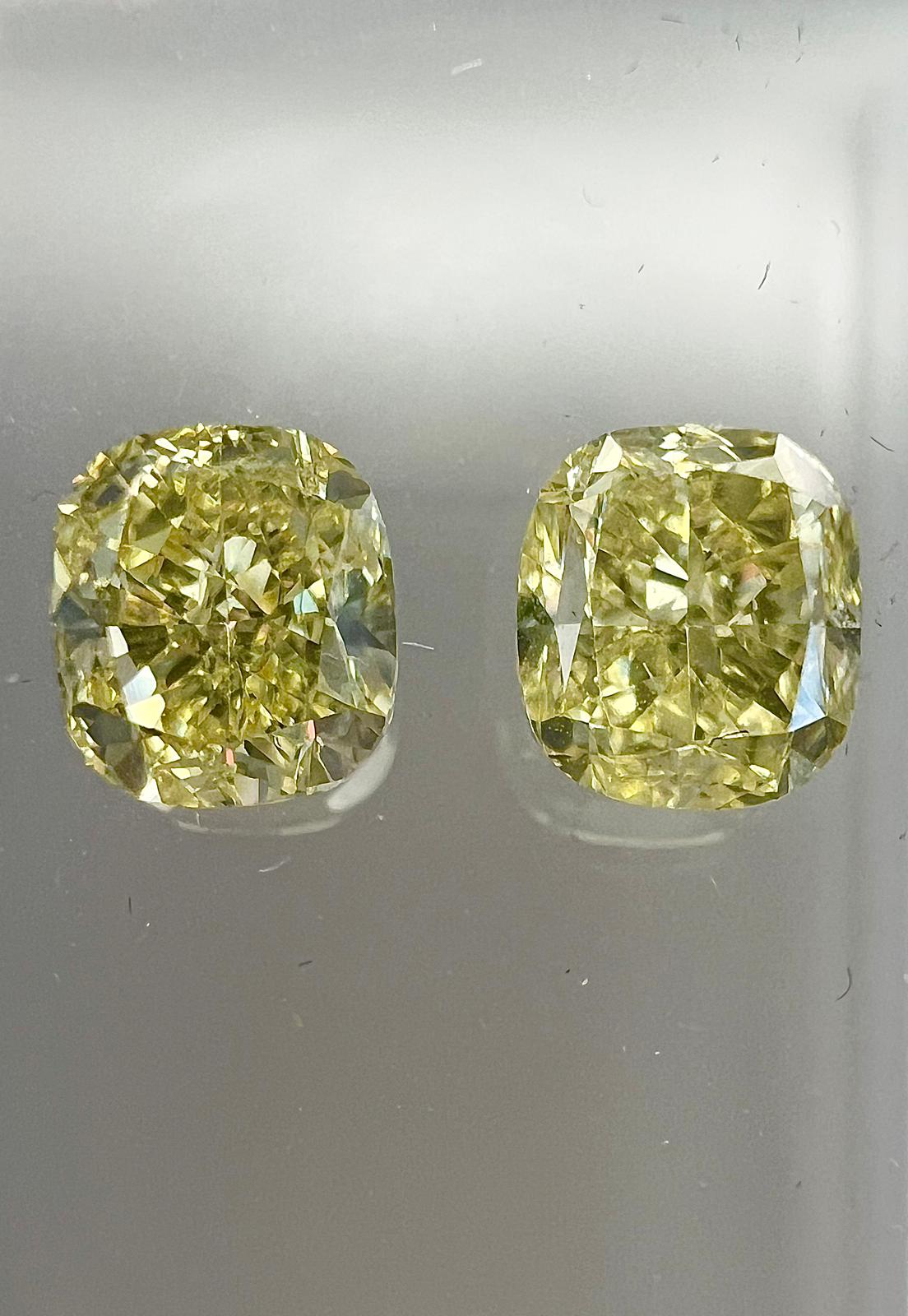 YELLOW Diamond, 0.90 Carat, CUSHION Shape, VS2 Clarity - VMK Diamonds