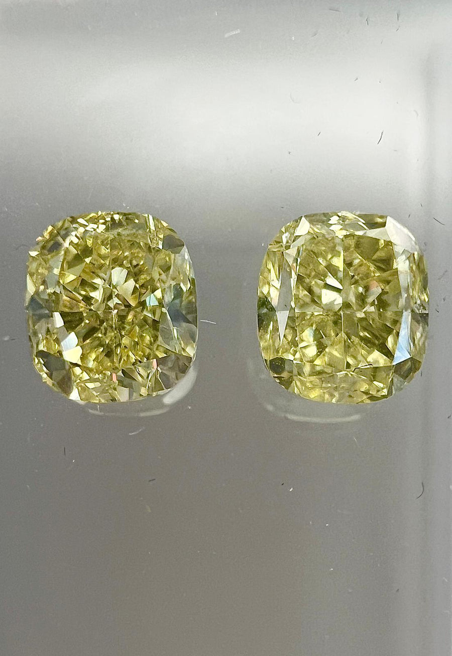 YELLOW Diamond, 0.90 Carat, CUSHION Shape, VS2 Clarity - VMK Diamonds