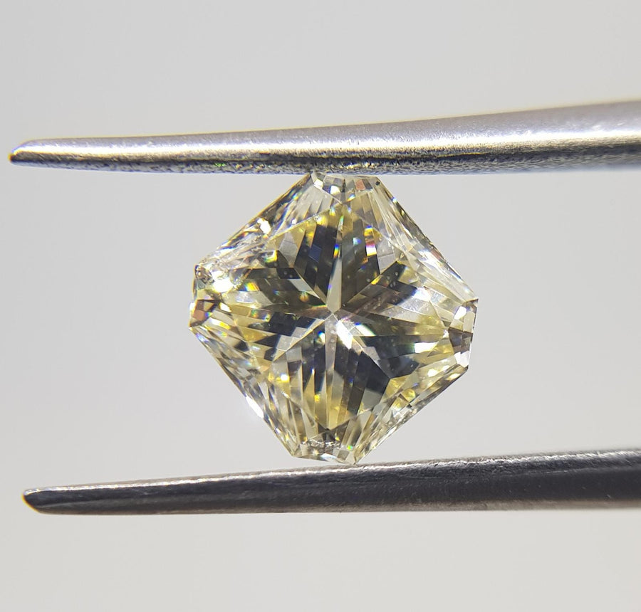 YELLOW Diamond, 1.24 Carat, RADIANT Shape, VS2 Clarity